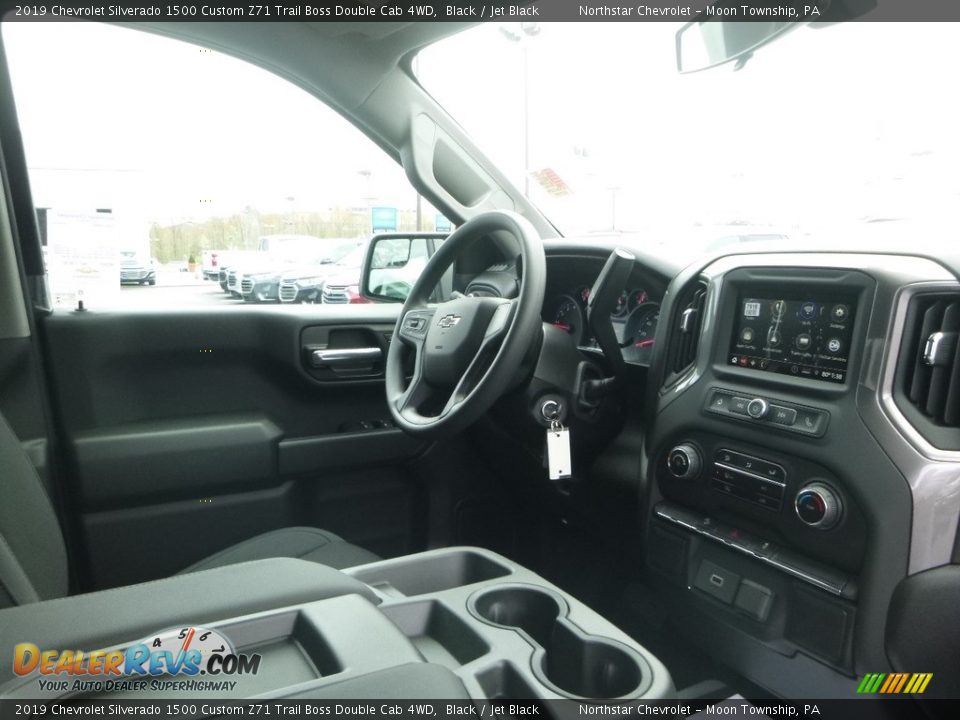 2019 Chevrolet Silverado 1500 Custom Z71 Trail Boss Double Cab 4WD Black / Jet Black Photo #11