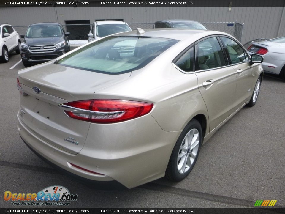 2019 Ford Fusion Hybrid SE White Gold / Ebony Photo #2