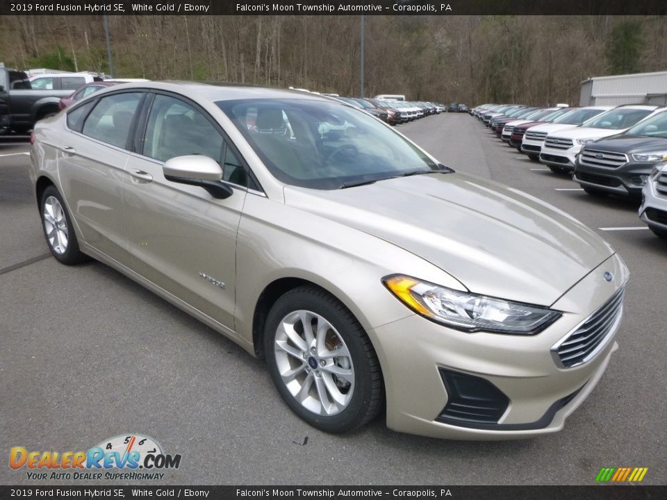 2019 Ford Fusion Hybrid SE White Gold / Ebony Photo #3