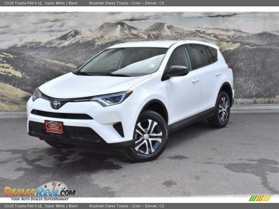2018 Toyota RAV4 LE Super White / Black Photo #5