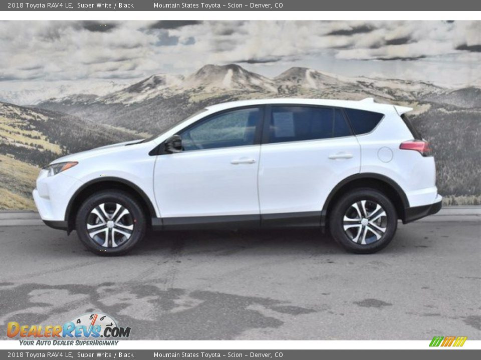 2018 Toyota RAV4 LE Super White / Black Photo #6