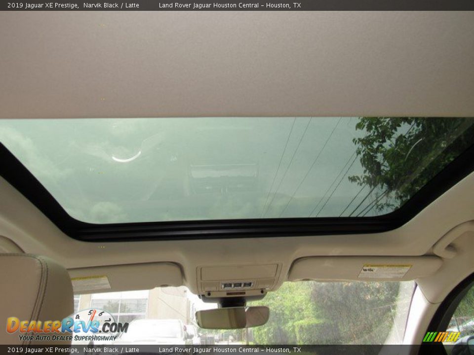 2019 Jaguar XE Prestige Narvik Black / Latte Photo #17