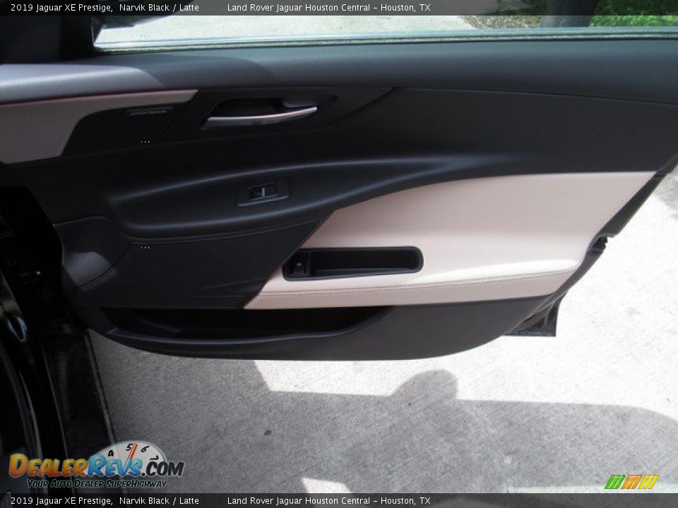 2019 Jaguar XE Prestige Narvik Black / Latte Photo #20