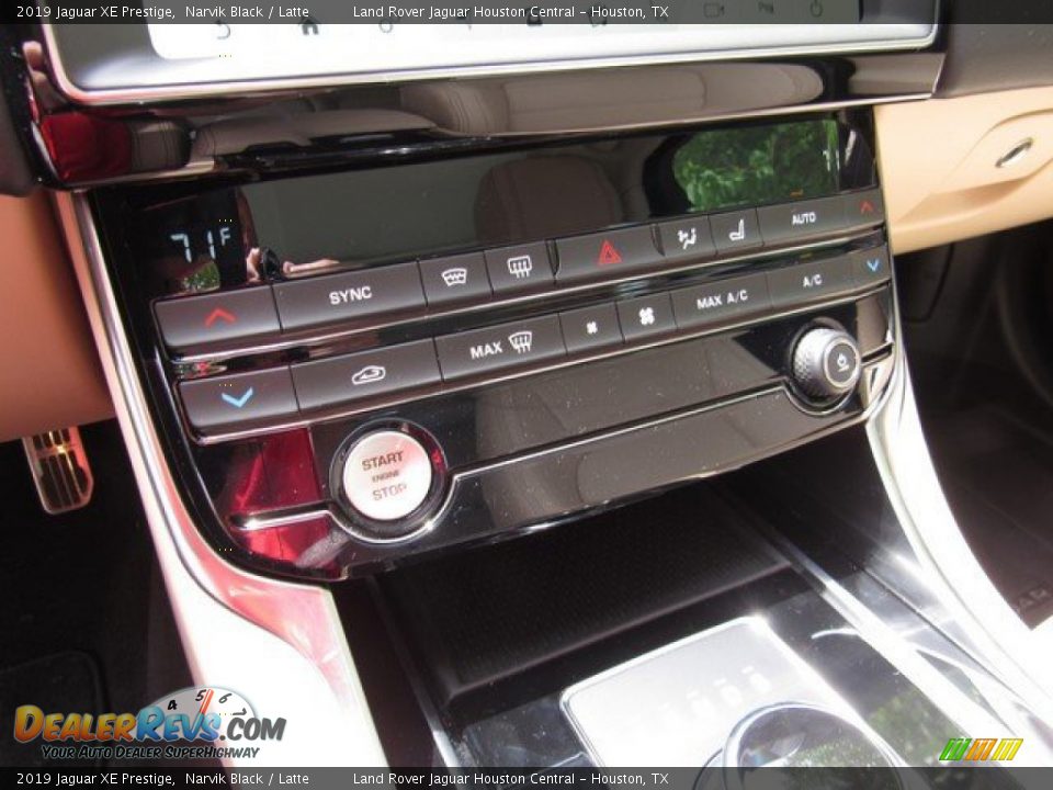 2019 Jaguar XE Prestige Narvik Black / Latte Photo #35