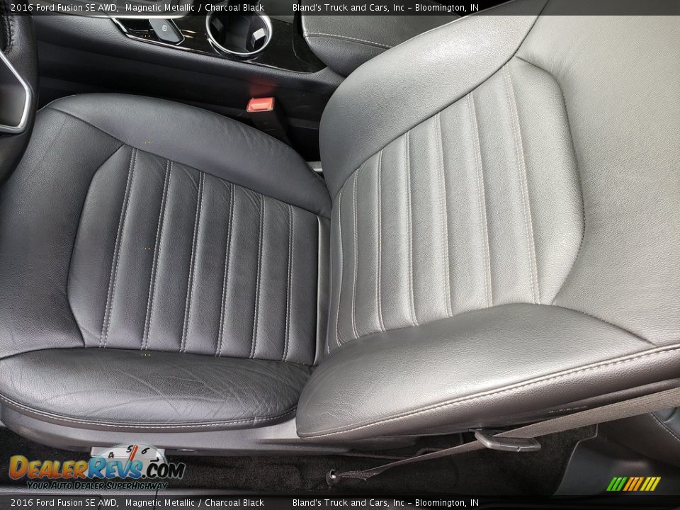 2016 Ford Fusion SE AWD Magnetic Metallic / Charcoal Black Photo #9