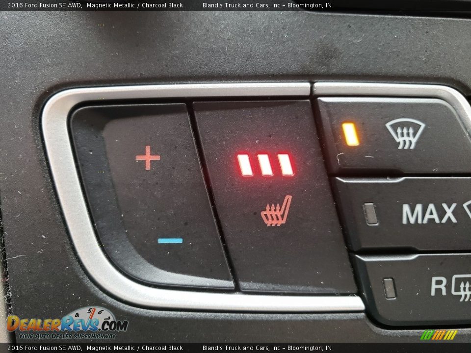 2016 Ford Fusion SE AWD Magnetic Metallic / Charcoal Black Photo #25