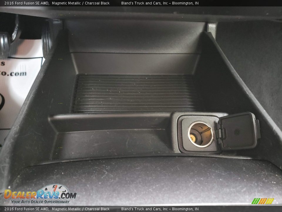 2016 Ford Fusion SE AWD Magnetic Metallic / Charcoal Black Photo #26