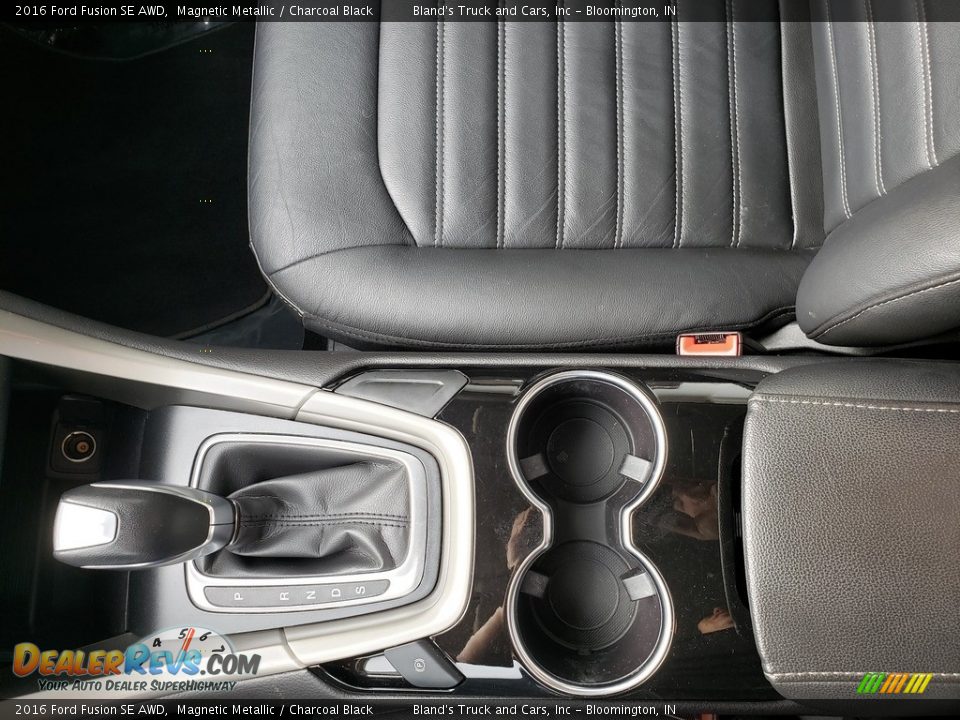 2016 Ford Fusion SE AWD Magnetic Metallic / Charcoal Black Photo #28