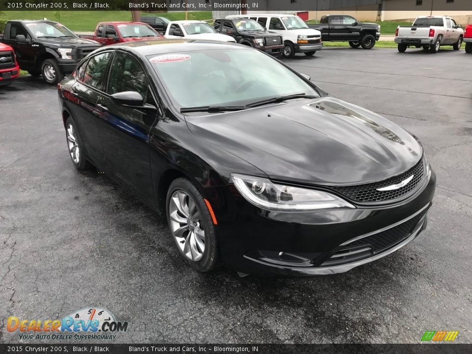 2015 Chrysler 200 S Black / Black Photo #4