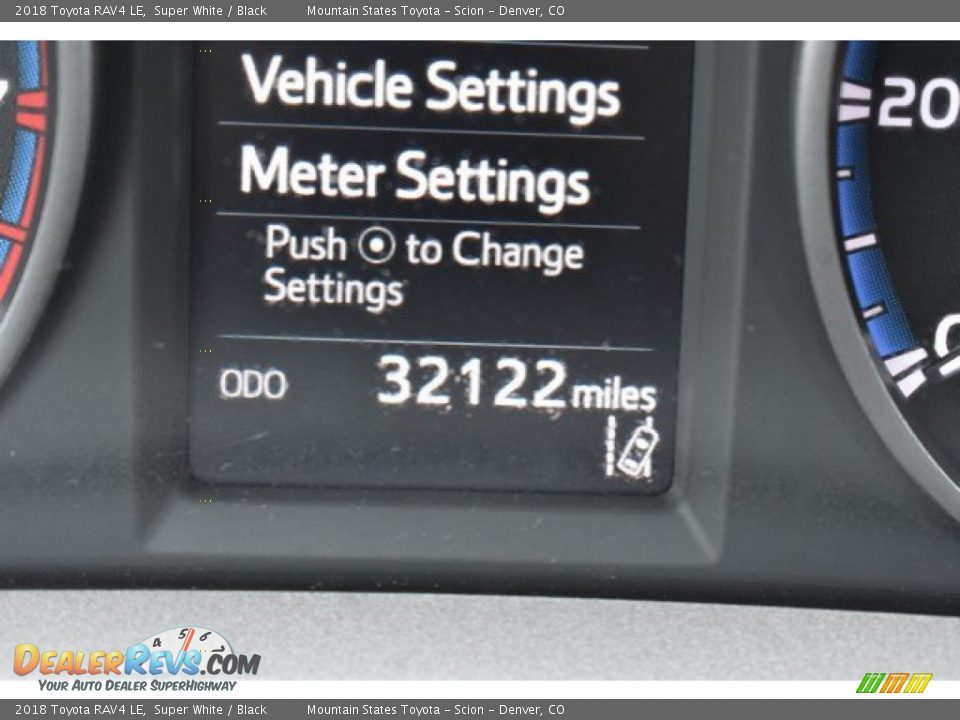 2018 Toyota RAV4 LE Super White / Black Photo #29