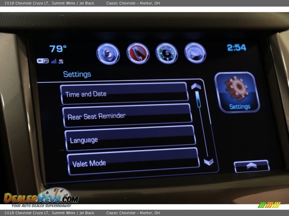 2018 Chevrolet Cruze LT Summit White / Jet Black Photo #16