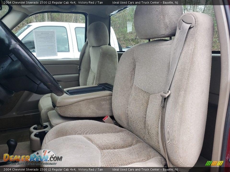 2004 Chevrolet Silverado 1500 LS Regular Cab 4x4 Victory Red / Tan Photo #3