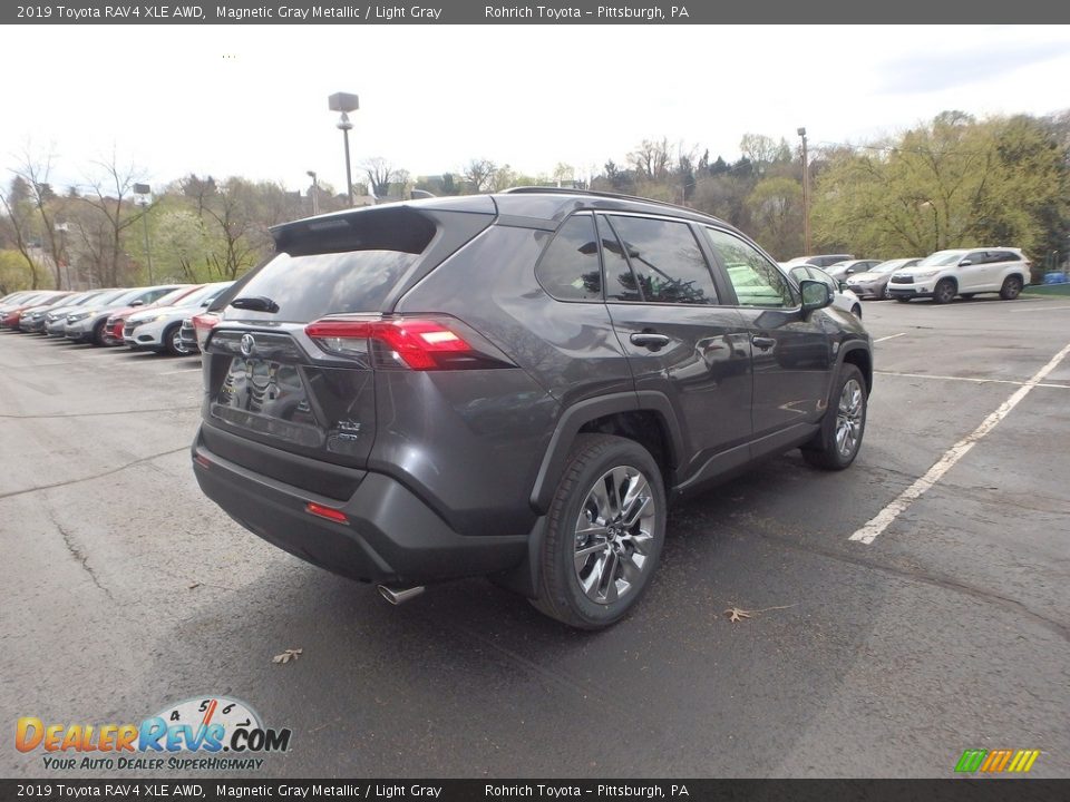 2019 Toyota RAV4 XLE AWD Magnetic Gray Metallic / Light Gray Photo #2