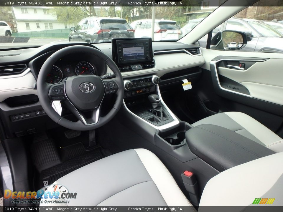 2019 Toyota RAV4 XLE AWD Magnetic Gray Metallic / Light Gray Photo #8