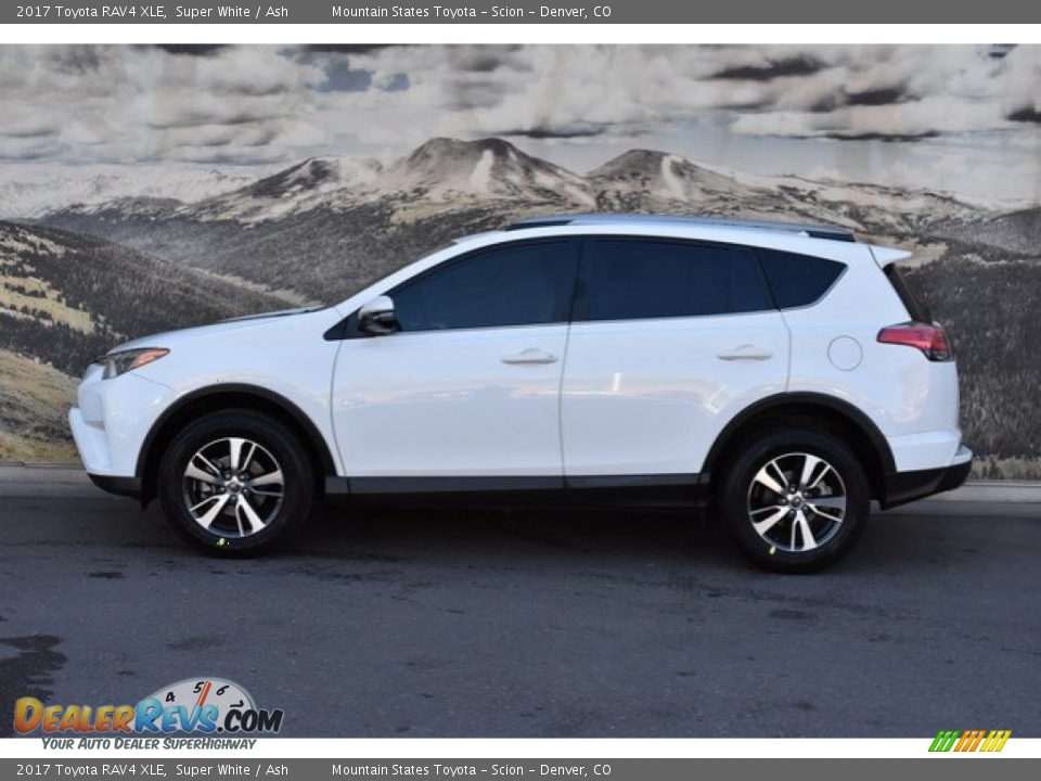 2017 Toyota RAV4 XLE Super White / Ash Photo #6