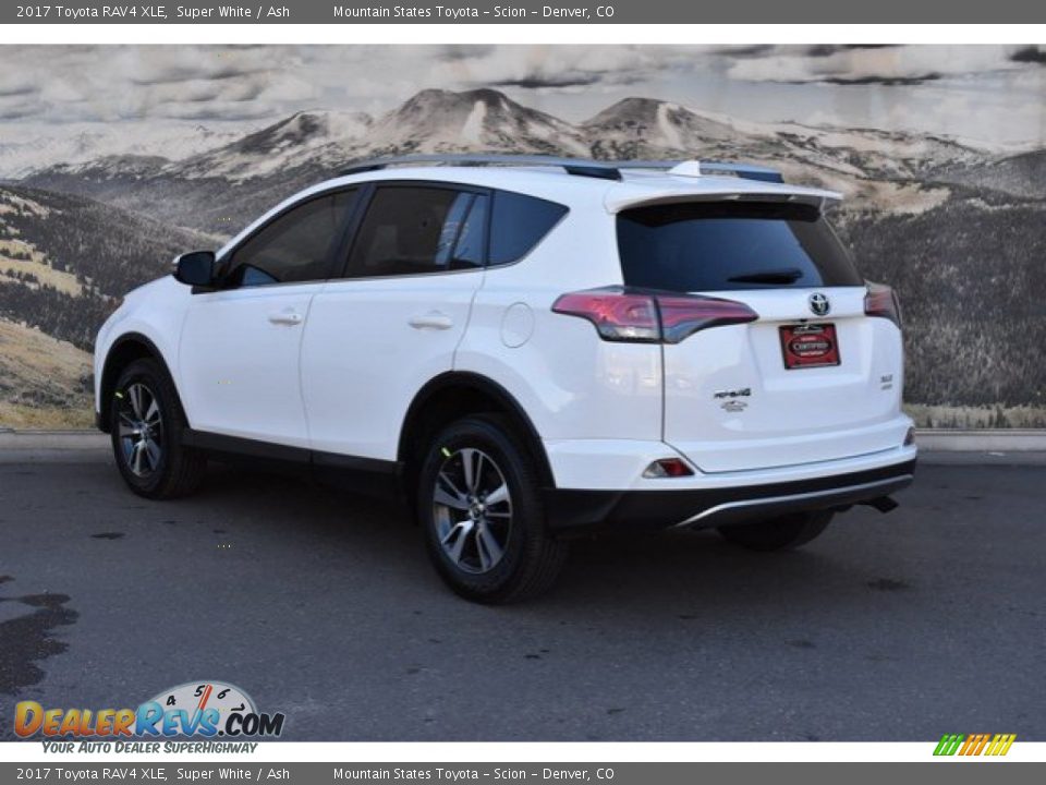 2017 Toyota RAV4 XLE Super White / Ash Photo #7