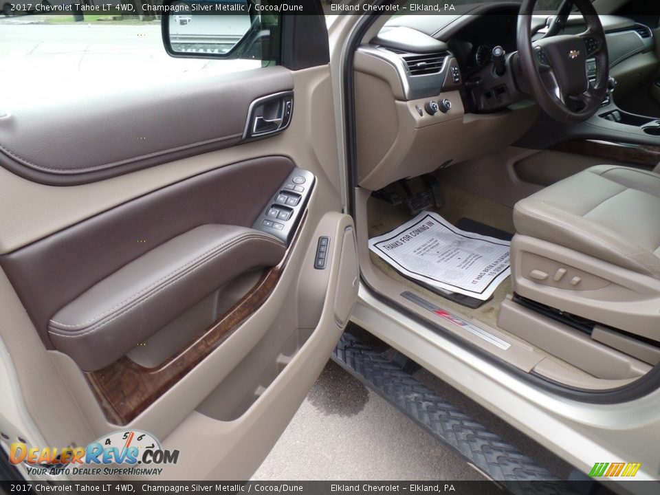 2017 Chevrolet Tahoe LT 4WD Champagne Silver Metallic / Cocoa/Dune Photo #13