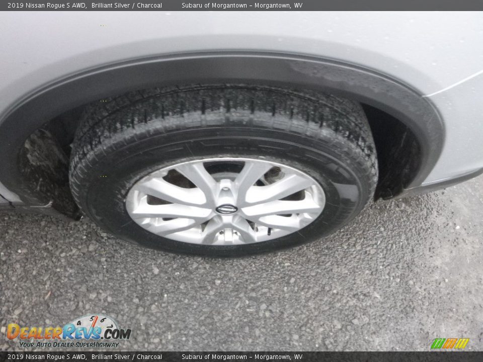 2019 Nissan Rogue S AWD Brilliant Silver / Charcoal Photo #2