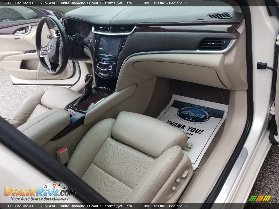 2013 Cadillac XTS Luxury AWD White Diamond Tricoat / Caramel/Jet Black Photo #21
