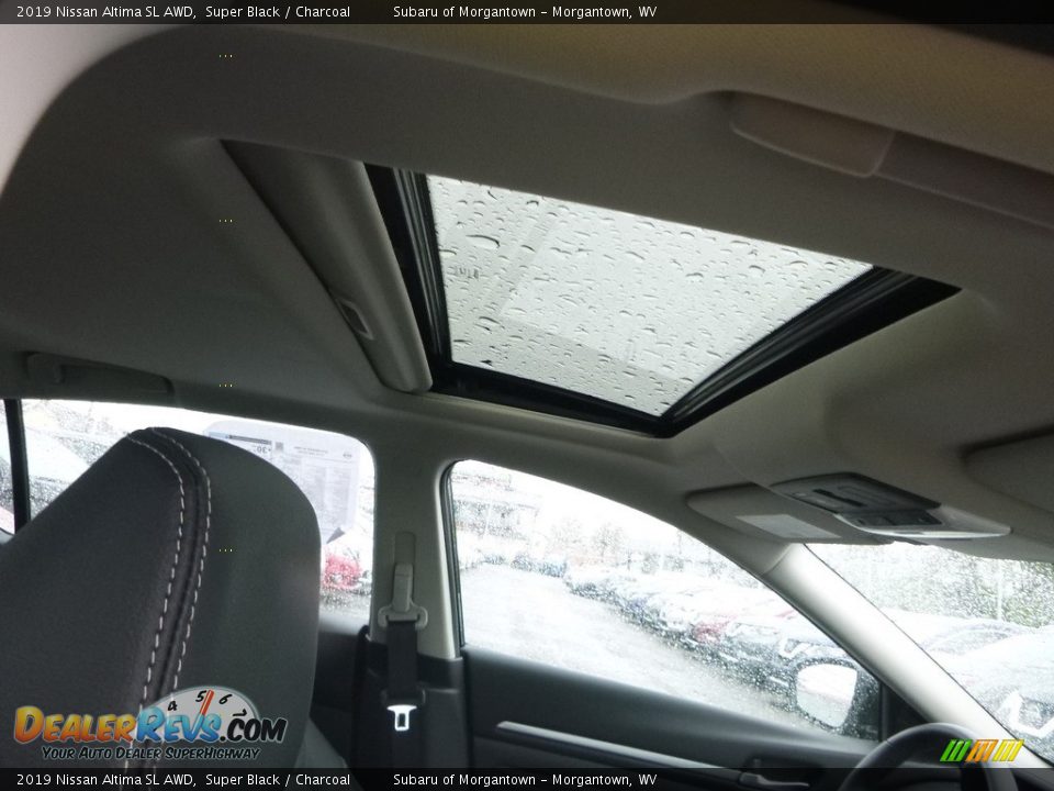 2019 Nissan Altima SL AWD Super Black / Charcoal Photo #12