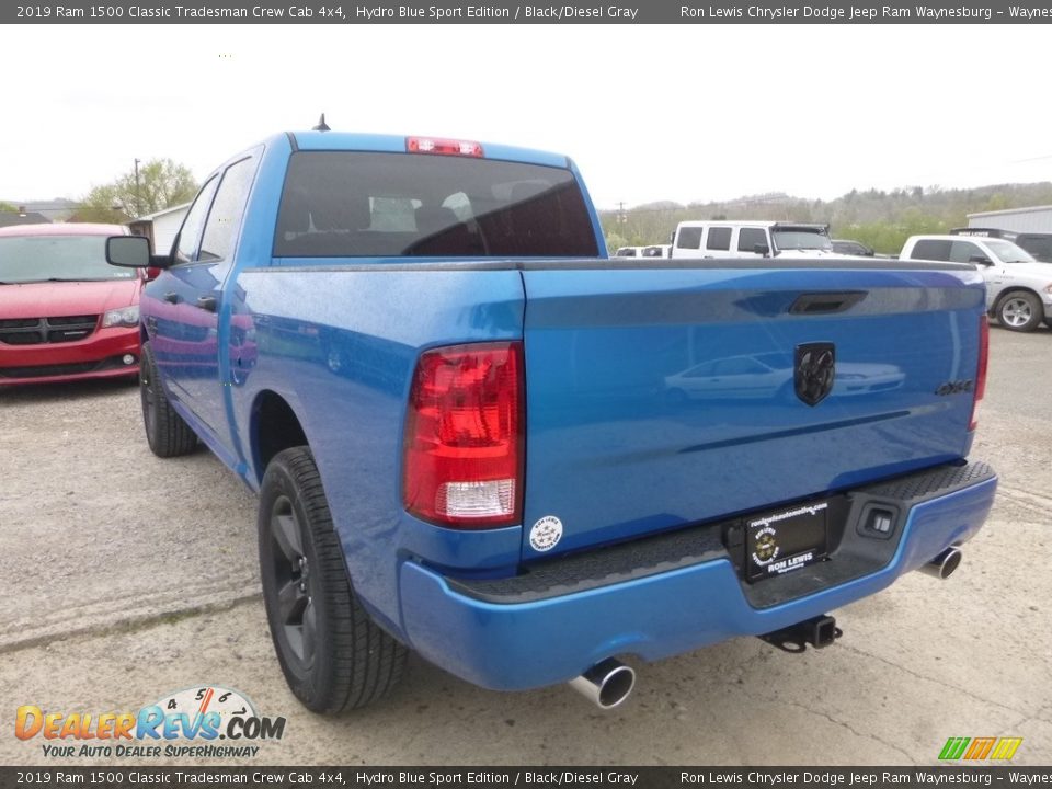 2019 Ram 1500 Classic Tradesman Crew Cab 4x4 Hydro Blue Sport Edition / Black/Diesel Gray Photo #3