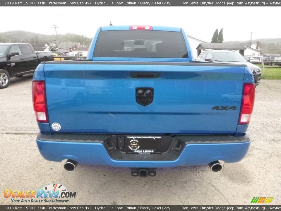 2019 Ram 1500 Classic Tradesman Crew Cab 4x4 Hydro Blue Sport Edition / Black/Diesel Gray Photo #4