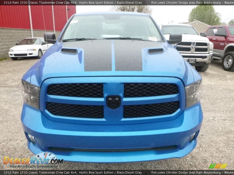 2019 Ram 1500 Classic Tradesman Crew Cab 4x4 Hydro Blue Sport Edition / Black/Diesel Gray Photo #8