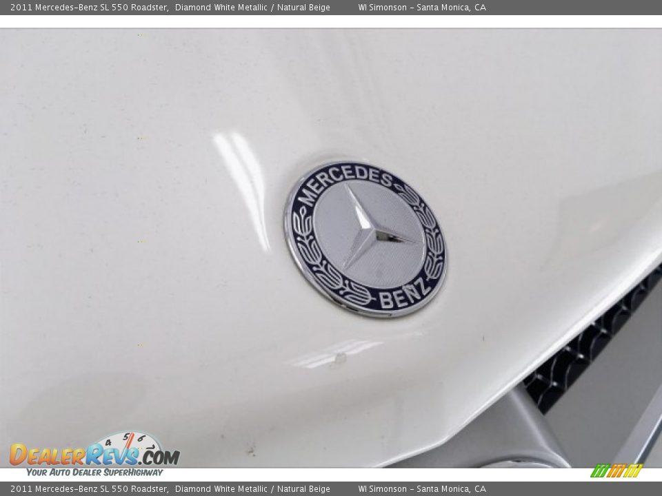 2011 Mercedes-Benz SL 550 Roadster Diamond White Metallic / Natural Beige Photo #29