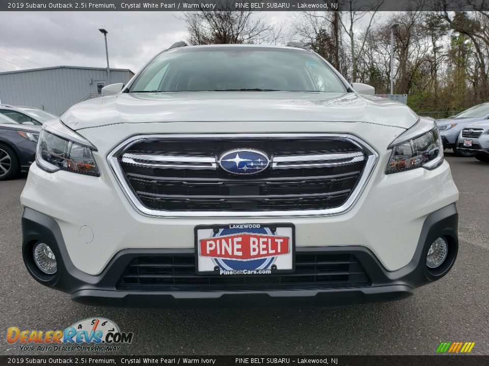 2019 Subaru Outback 2.5i Premium Crystal White Pearl / Warm Ivory Photo #2