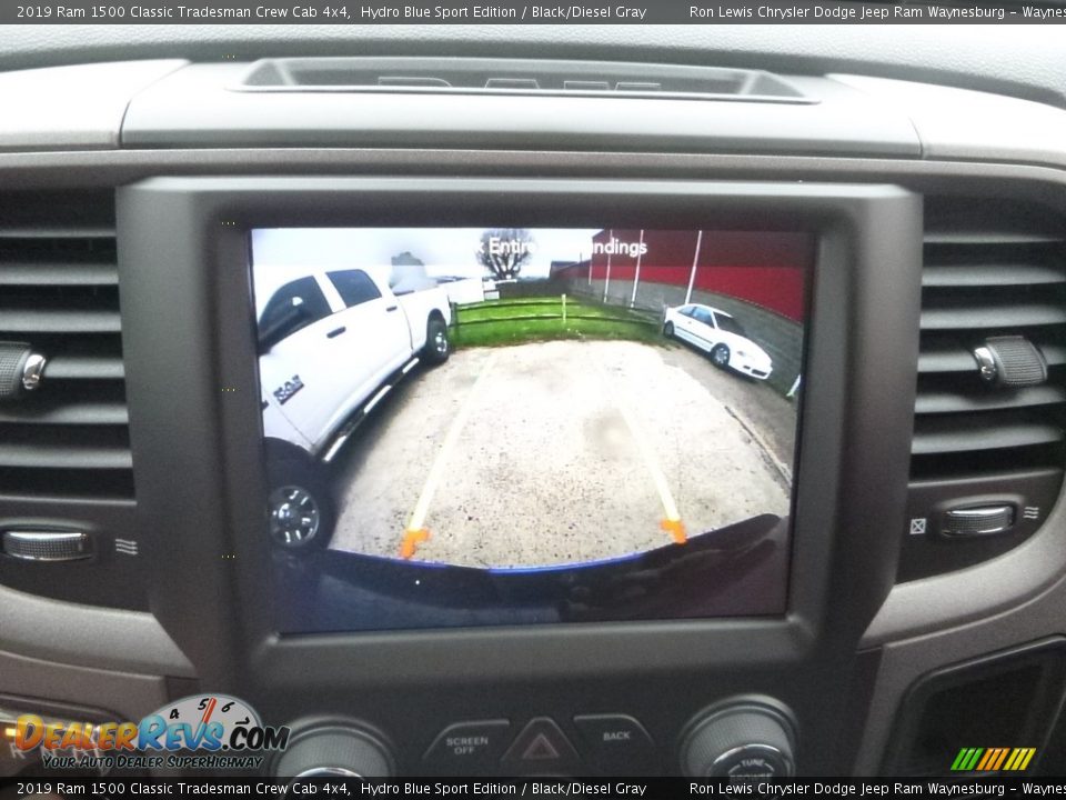 2019 Ram 1500 Classic Tradesman Crew Cab 4x4 Hydro Blue Sport Edition / Black/Diesel Gray Photo #17