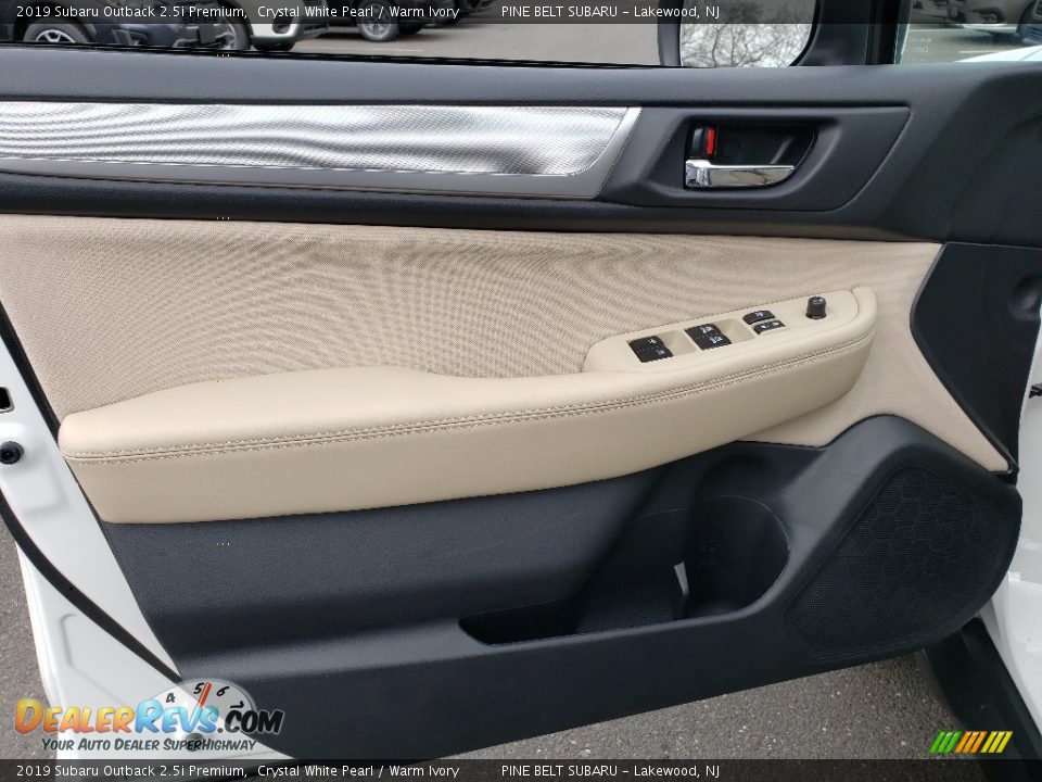 2019 Subaru Outback 2.5i Premium Crystal White Pearl / Warm Ivory Photo #7