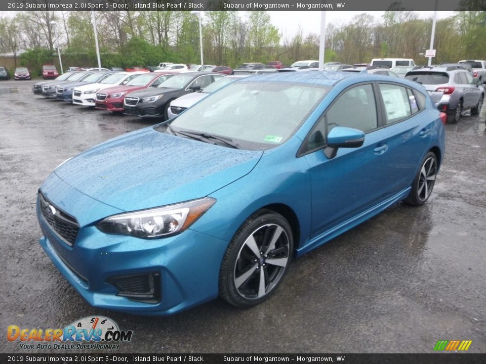 Front 3/4 View of 2019 Subaru Impreza 2.0i Sport 5-Door Photo #8