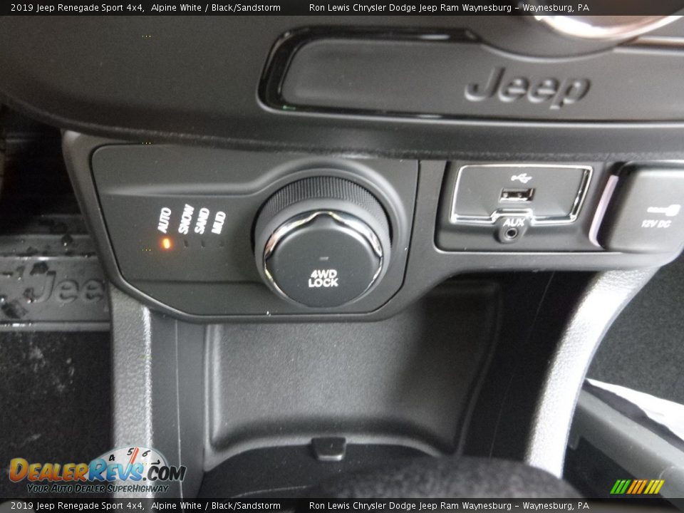 2019 Jeep Renegade Sport 4x4 Alpine White / Black/Sandstorm Photo #18