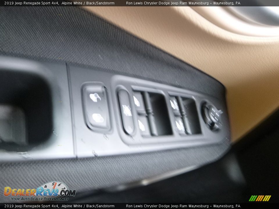 2019 Jeep Renegade Sport 4x4 Alpine White / Black/Sandstorm Photo #20