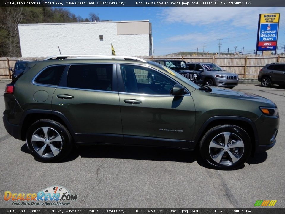 2019 Jeep Cherokee Limited 4x4 Olive Green Pearl / Black/Ski Grey Photo #7