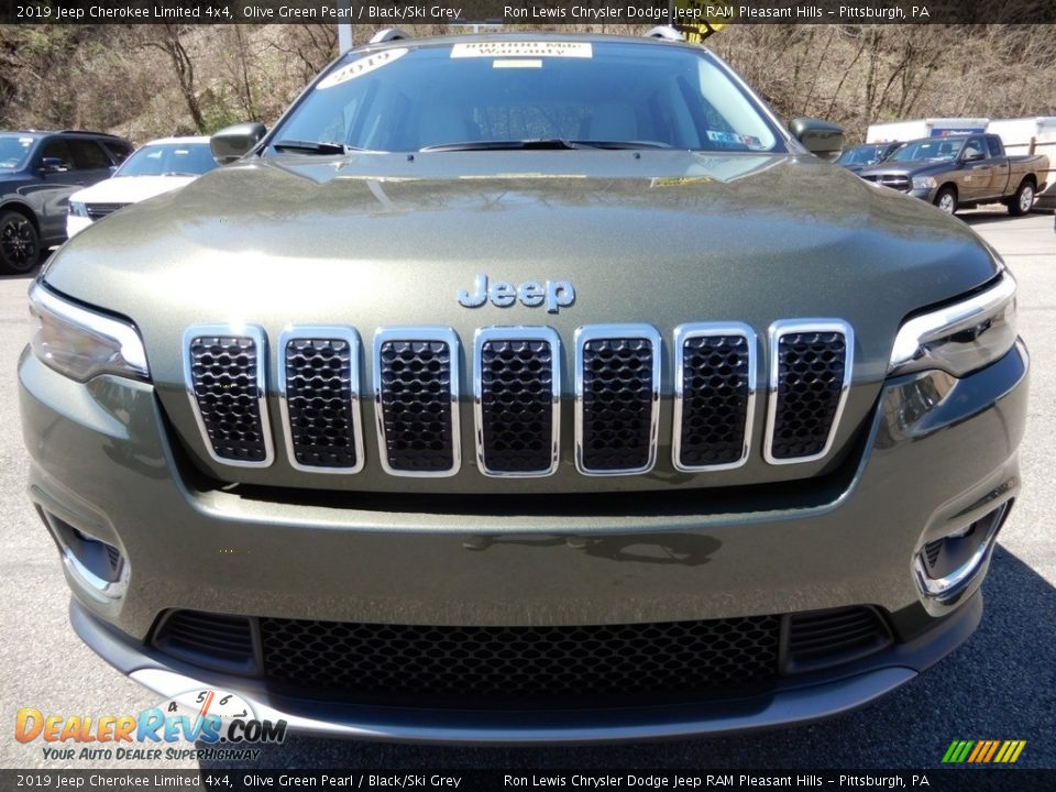 2019 Jeep Cherokee Limited 4x4 Olive Green Pearl / Black/Ski Grey Photo #9