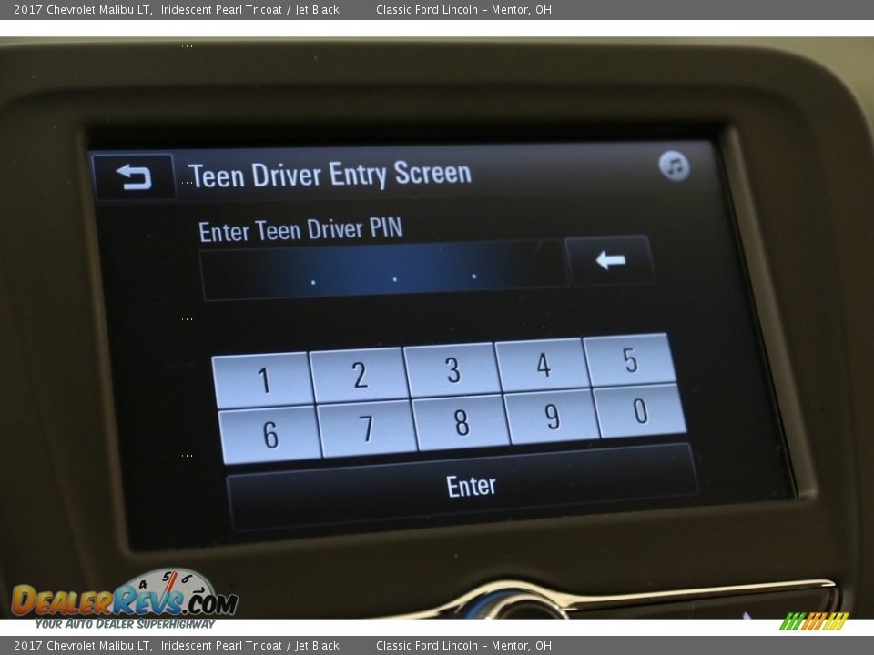 2017 Chevrolet Malibu LT Iridescent Pearl Tricoat / Jet Black Photo #15