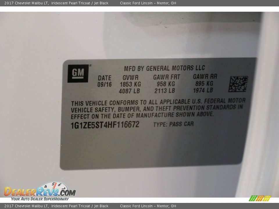 2017 Chevrolet Malibu LT Iridescent Pearl Tricoat / Jet Black Photo #23