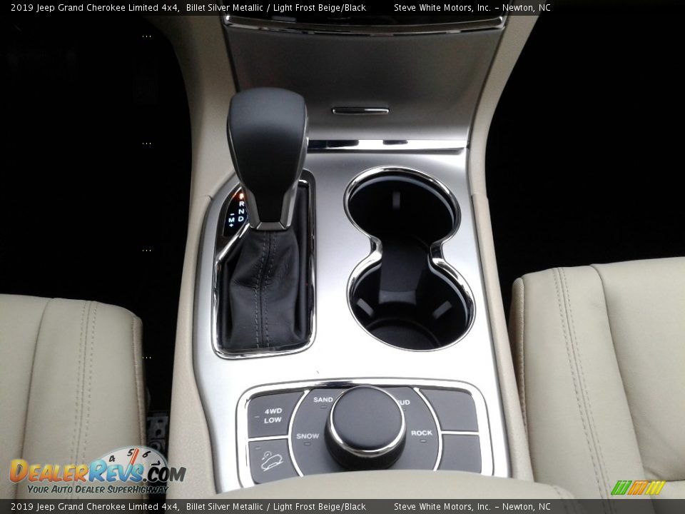 2019 Jeep Grand Cherokee Limited 4x4 Shifter Photo #29