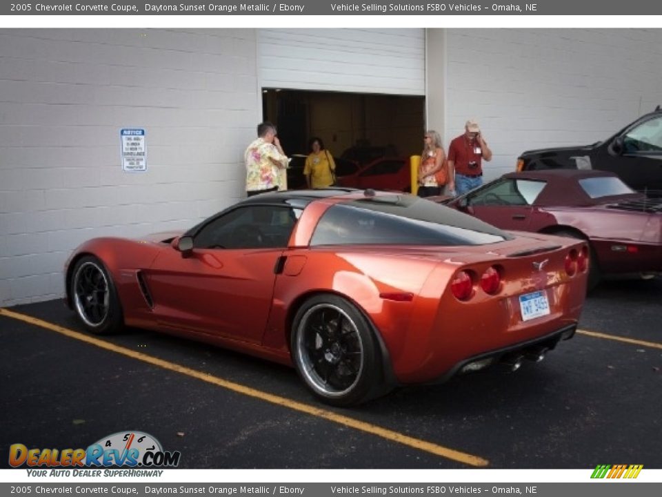 2005 Chevrolet Corvette Coupe Daytona Sunset Orange Metallic / Ebony Photo #10