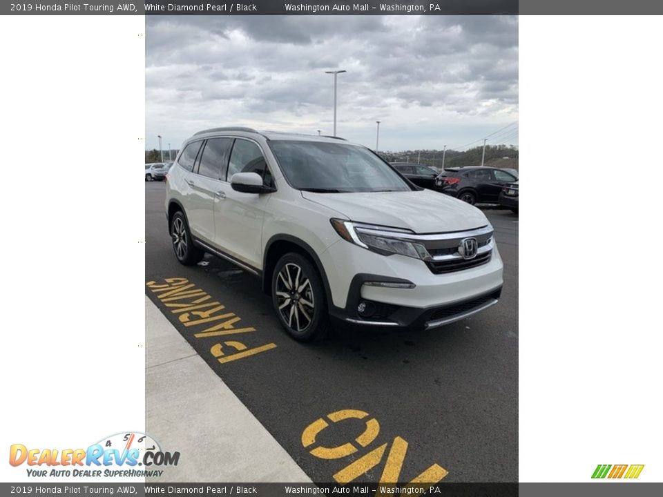 2019 Honda Pilot Touring AWD White Diamond Pearl / Black Photo #4