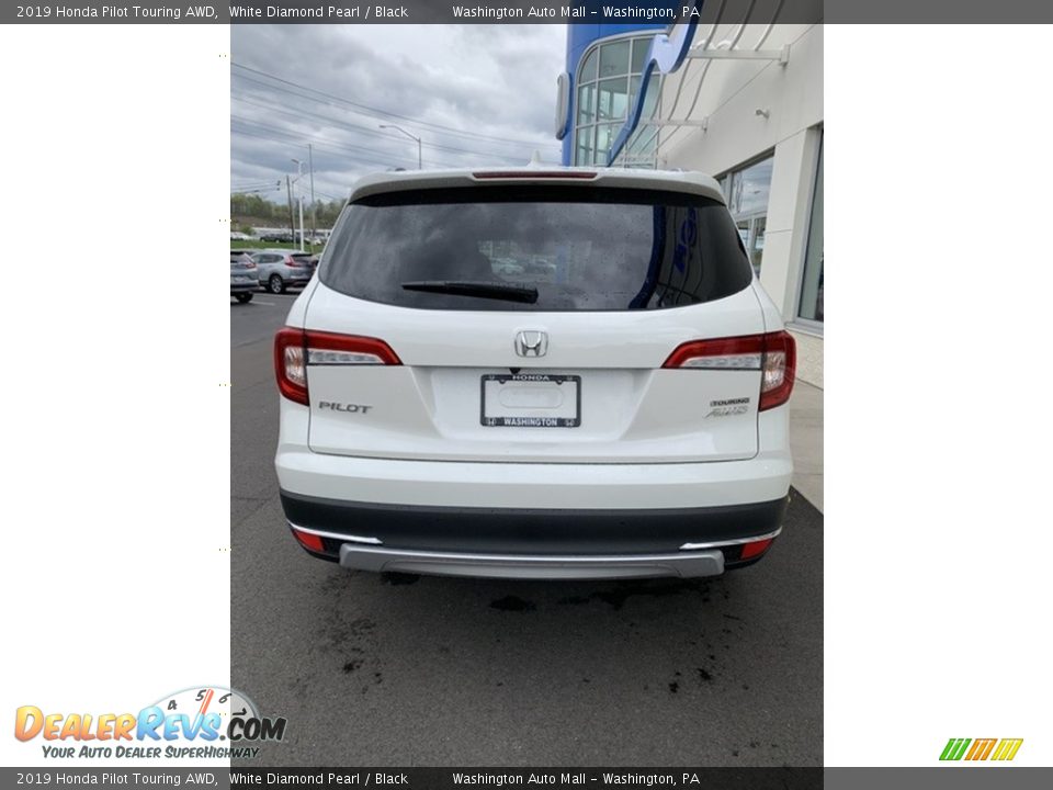 2019 Honda Pilot Touring AWD White Diamond Pearl / Black Photo #6