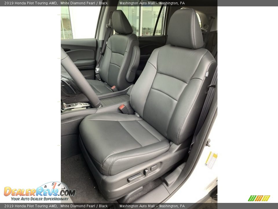 2019 Honda Pilot Touring AWD White Diamond Pearl / Black Photo #12