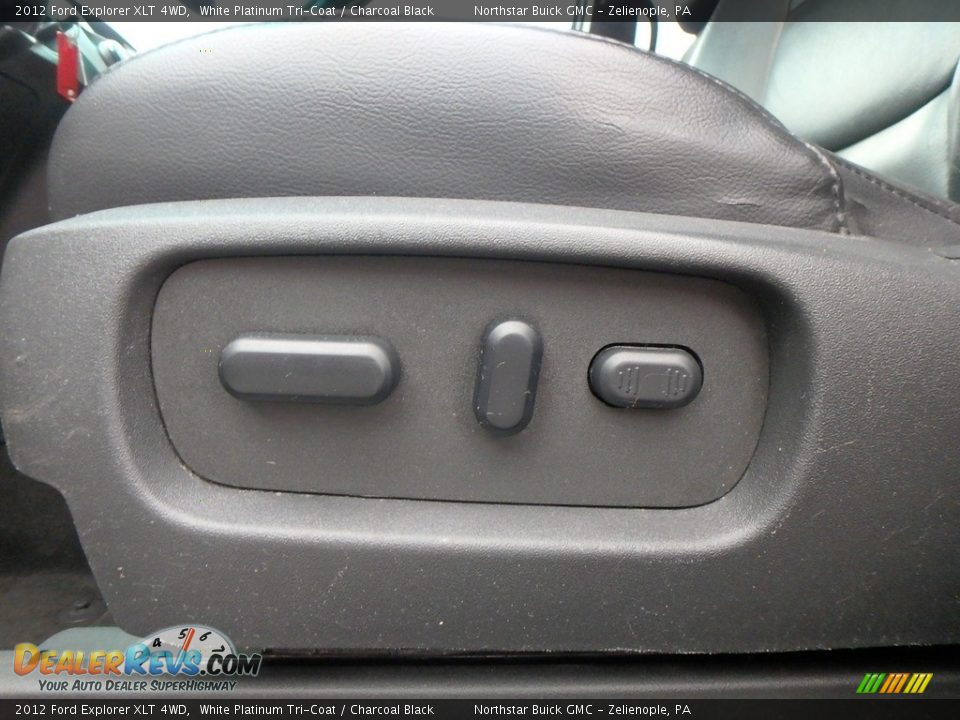 2012 Ford Explorer XLT 4WD White Platinum Tri-Coat / Charcoal Black Photo #22