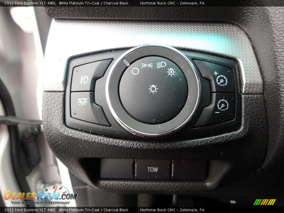 2012 Ford Explorer XLT 4WD White Platinum Tri-Coat / Charcoal Black Photo #25