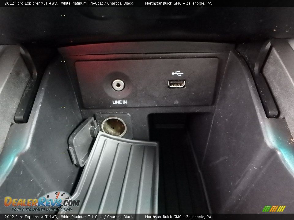2012 Ford Explorer XLT 4WD White Platinum Tri-Coat / Charcoal Black Photo #27