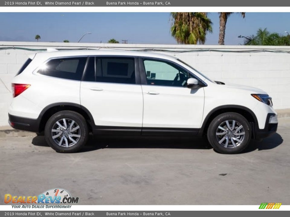2019 Honda Pilot EX White Diamond Pearl / Black Photo #5