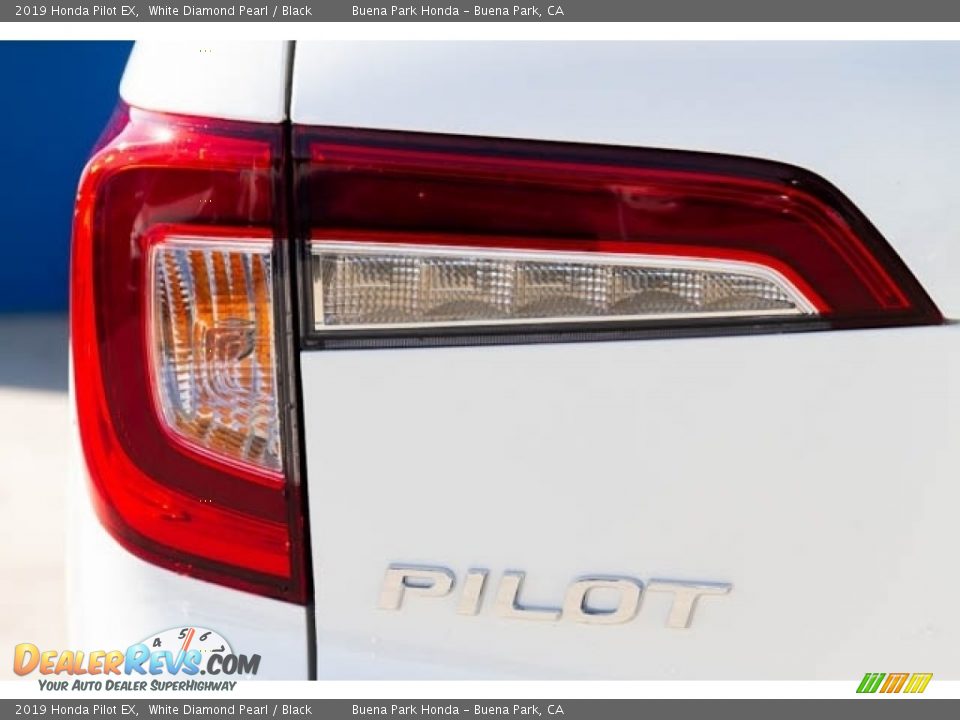 2019 Honda Pilot EX White Diamond Pearl / Black Photo #7