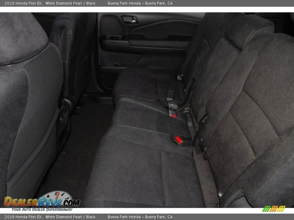 2019 Honda Pilot EX White Diamond Pearl / Black Photo #17