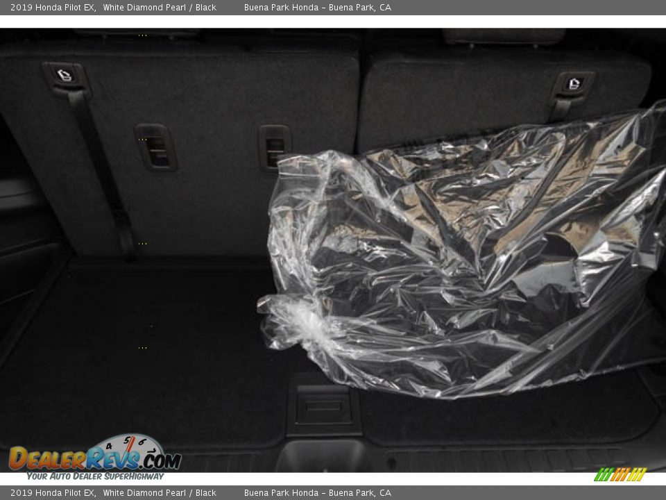 2019 Honda Pilot EX White Diamond Pearl / Black Photo #28